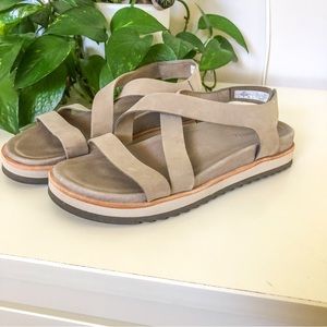 Merrel Taupe Active Sandals